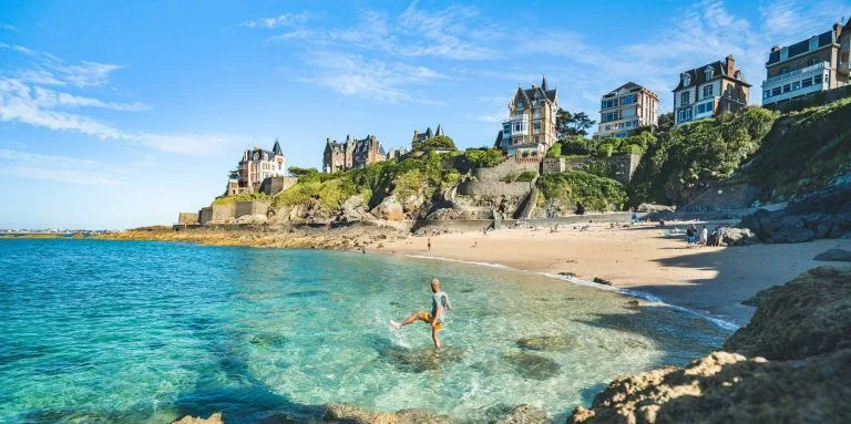Stage Badminton Jeunes Dinard Été 2026